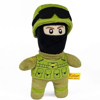 Мягкая патриотическая игрушка "Солдат ВСУ" в балаклаве 25 см зеленый KD705 фото 1