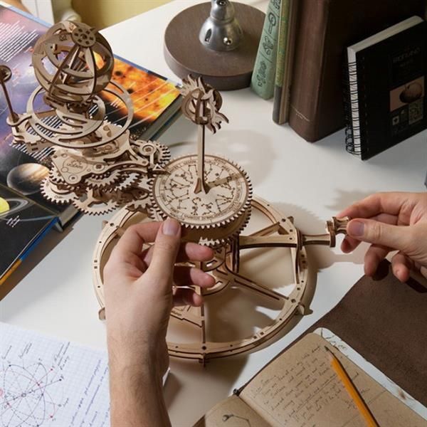 3D конструктор механічний дерев'яний Ugears Механічний Телурій 249 деталей 70167 фото 10