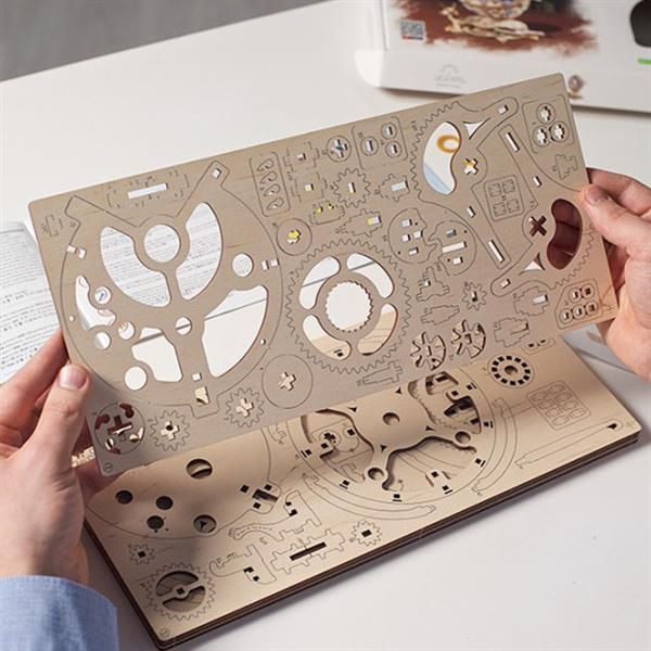 3D конструктор механический деревянный Ugears Глобус 184 детали 70128 фото 7