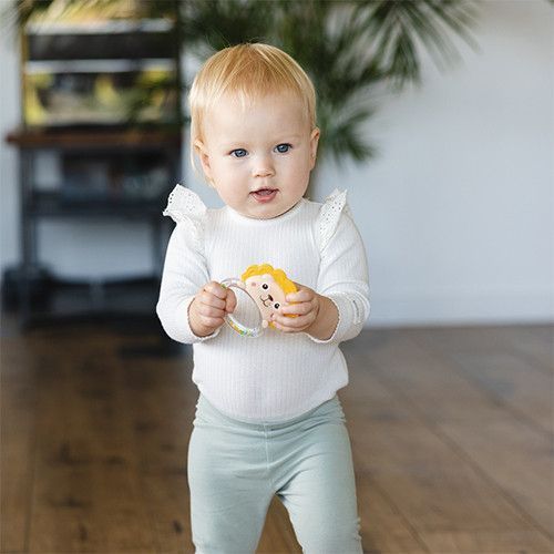 Брязкальце з прорізувачем 0м+ Babyono Левеня бежеве фото 3