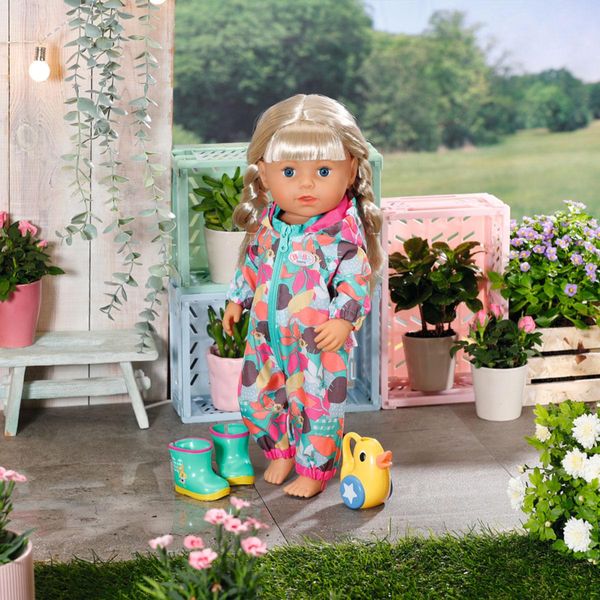 Кукольный наряд BABY BORN серии "Deluxe" - Веселая прогулка (комбинезон, сапожки, леечка на пупса 43 см) фото 6