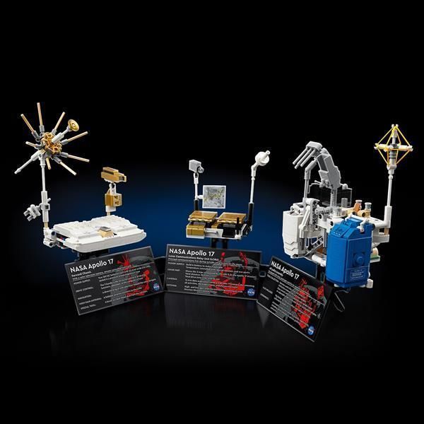Конструктор LEGO Technic Лунный автомобиль NASA Apollo 1913 деталей с 18 лет 42182 фото 5
