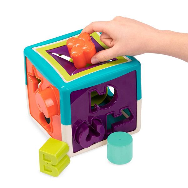 Развивающая детская игрушка сортер - Умный Куб (12 форм) BT2577Z фото 9