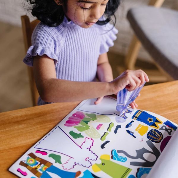 Багаторазові наліпки зі сценами Melissa & Doug &laquo;Мода&raquo; 5 сцен та 165 наліпок MD14198 фото 5