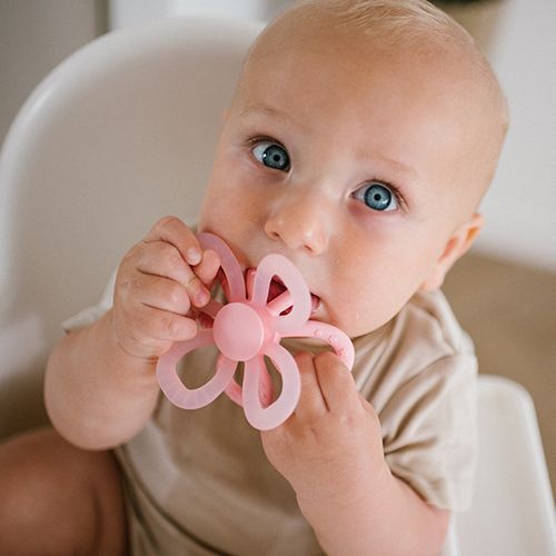 Прорезыватель для зубов силиконовый Babyono Цветочек 0м+ 9х9 см розовый 1596 фото 3