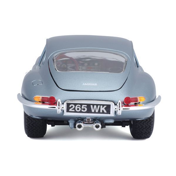 Колекційна модель автомобіля Bburago Jaguar E-Type Coupe (1961), масштаб 1:18, синій 18-12044 фото 4
