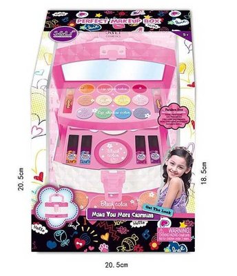 Набір дитячої косметики в скриньці "Makeup Box" 2 види тіней, рум'яна, помади, лаки S 22726 фото 1